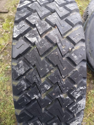 Шины с протектором 295 60 22,5 1 шт.