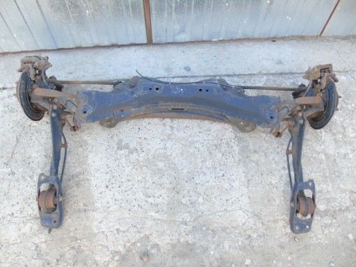 Задняя балка задней подвески honda legend ka9