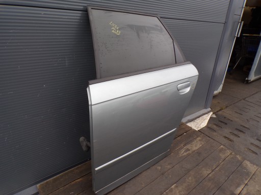 door left rear. rear part AUDI A4 B7 KOMBI AVANT colour LY7G
