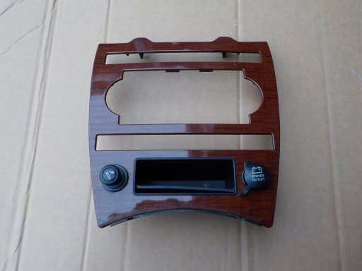 frame central jeep grand cherokee III WK WH 2007r