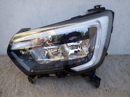 light left REFLEKTOR left RENAULT MASTER III LIFT IV 2019-2024R 260607867R