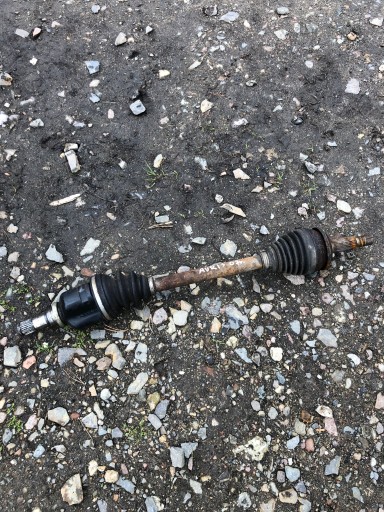 semi-axis left short. TOYOTA AURIS and