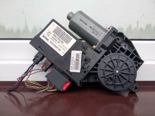 M1S1000724 - Peugeot 307 cc 03-08 правий пасажирський склопідйомник 9651735180