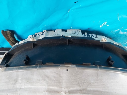 dials clock MAZDA 323 C 1.5 B BE6L