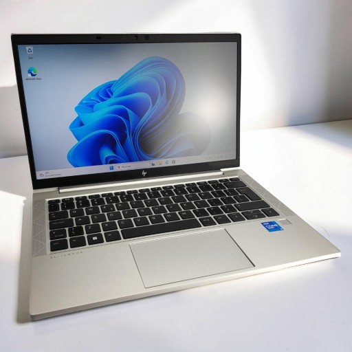 HP EliteBook 830 G8