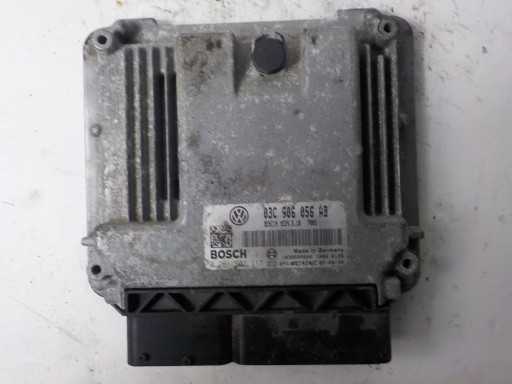 Контроллер компьютера vw 03c906056ab 0261s02117