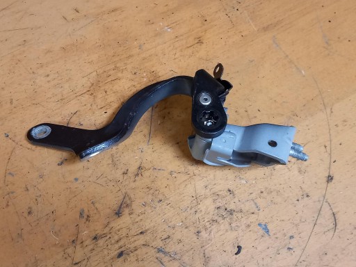 hinge bonnet boot right rear part AUDI Q7 and 4L 4L0827300B 09-15