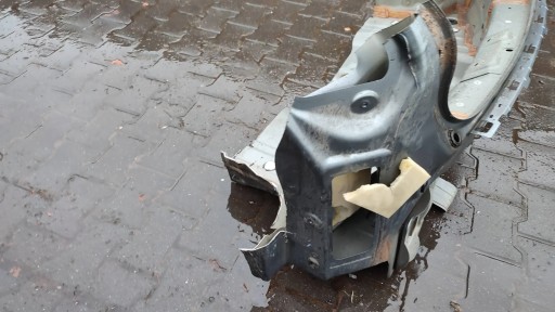 12r- - Volvo V40 II 2018 ремень безопасности заднего сиденья