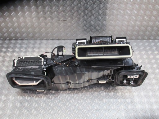 A1678305303 A1678301800 - MERCEDES GLE W167 нагреватель воздуходувка A1678307904