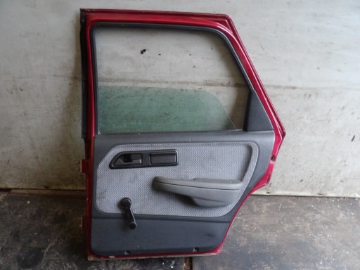 FORD SIERRA 1992r vrata desna stražnji dio boja NOUVEAU RED LAKIER original