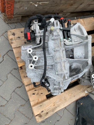 BMW F48 20i АВТО КОРОБКА ПЕРЕДАЧ 9454503 GD7F32AG
