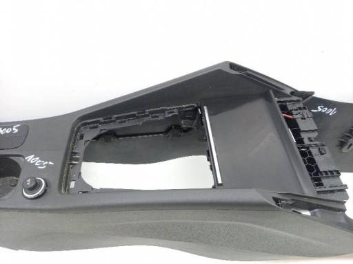 TUNEL media Adattatore USB CASSETTO PORTAOGGETTI KPL Skoda Octavia III (2012- )