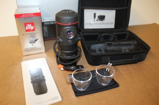 Нова портативна кавоварка AUDI QUATTRO безкоштовно