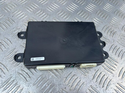 Модуль подвески лифта tesla model s 1060989