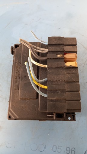 Коробка безпеки peugeot 407 06r 9661682580