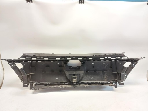 Peugeot 5008 III E5008 holder grilla of a bumper front 9843792880