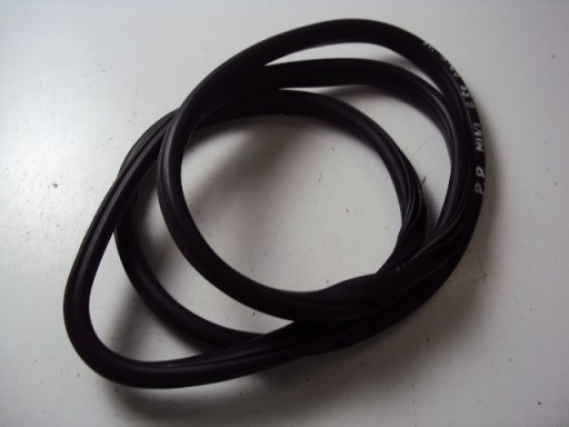 Уплотнитель передней правой двери MINI COOPER ONE F55