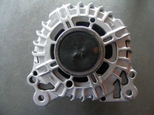 140A - Генератор vw skoda audi 04l903021d