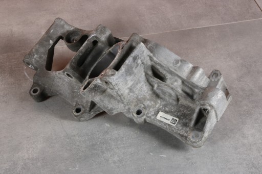 BMW 2' F45 F46 X1 F48 X2 F39 holder bracket console POMPY of water 8601366