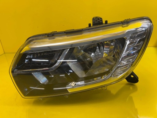 light left Dacia Sandero 2 II Lift 16-20 zwykla 260608143R