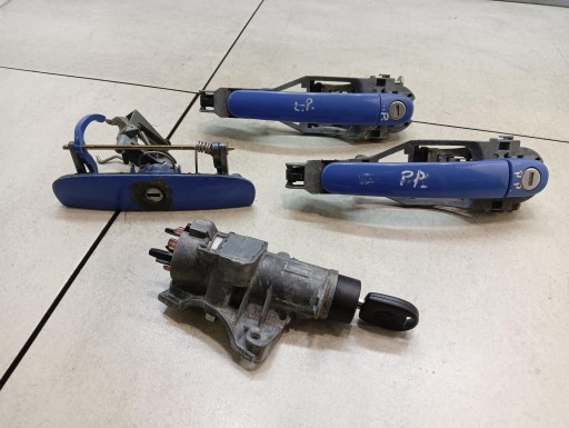 КЛЮЧ ЗАЖИГАНИЯ ДЛЯ РУЧКИ POLO IV 4B0905851C