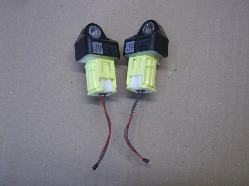 89831-47050 0 - Датчик удара toyota prius iv j9