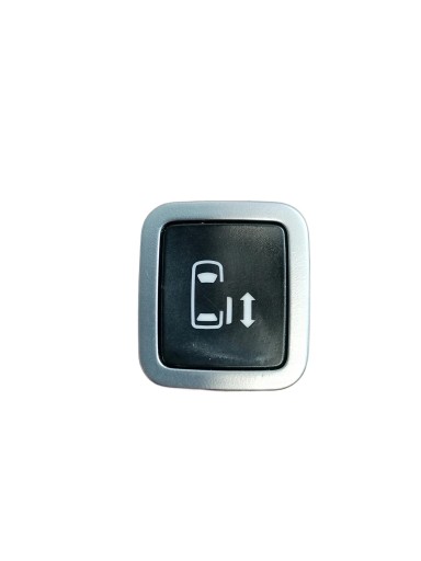 CHRYSLER PACIFICA 17 button of the opening door