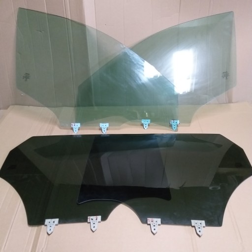 NISSAN QASHQAI 2 J11 13-22 стекло задней двери задний