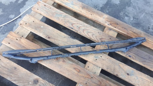 8K0807647A - A4 B8 LIFT S4 Центральна Решітка в бампер SLINE