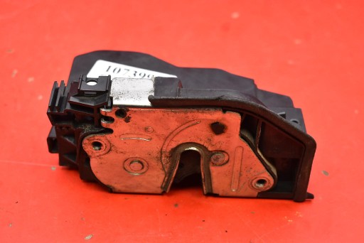 Della serratura PORTA Portiera sinistra Anteriore Anteriore EU 7167077 BMW E87 5D HB 04-07
