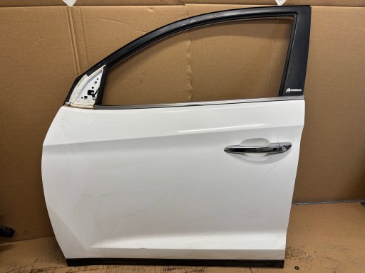 Hyundai tucson iii передні ліві двері в комплекті б. красивий оригінал