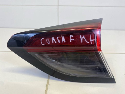 feu arrière du capot droit prise Opel Corsa F 2020 39162671