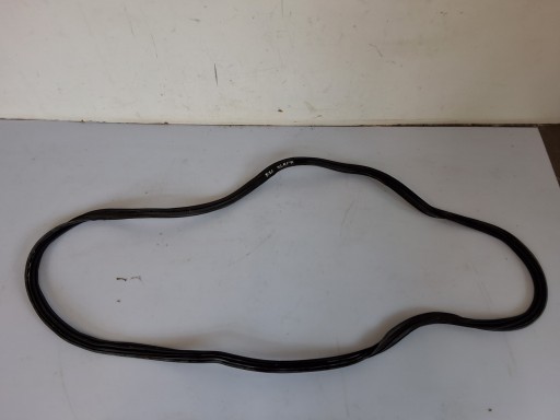 Corolla E21 хэтчбек прокладка крышки багажного отсека