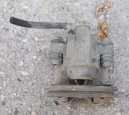 JEEP CHEROKEE KJ 2.8 D 02R caliper brake right rear part