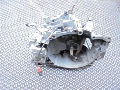 PEUGEOT 206 Getriebe 20CH60