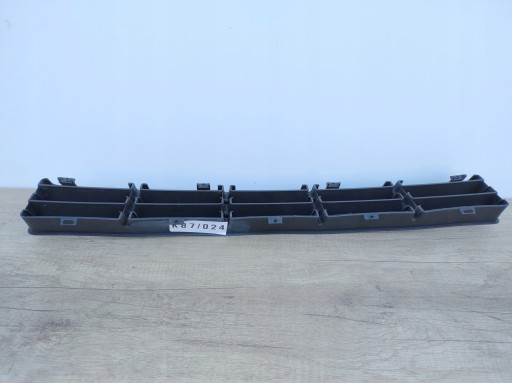 VW GOLF 4 IV 1J Original Lüftungsgitter der Stoßstange mitte 1J0853677D K87/024