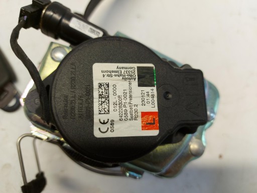 BMW F40 M135i tension belt safety left front m-packet