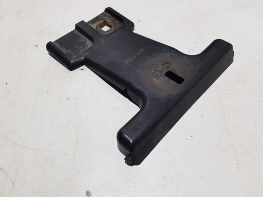 MERCEDES W204 console bracket grille GRILLA radiator 2048851136