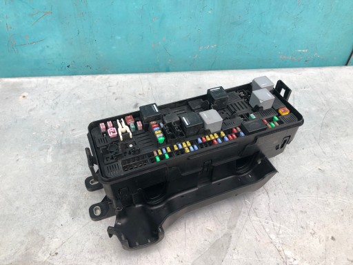 JPLA-14N030-AB - Блок запобіжників land rover discovery v l462