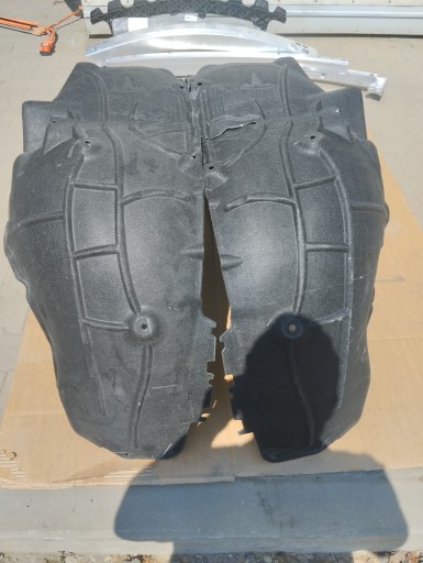 1492616-00-B 1492615-00-B - Колісна арка Tesla Y задня ліва права НОВИНКА