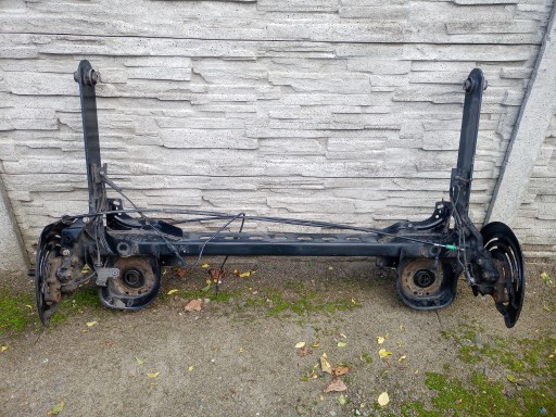 17201369370 - Балка подвески заднего моста renault trafic iii vivaro b