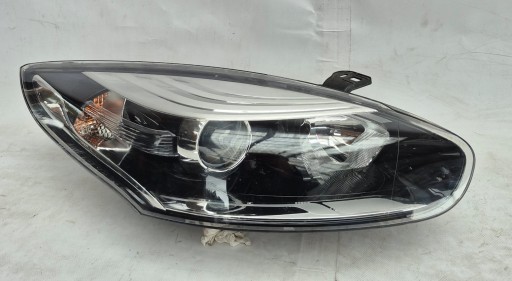 RENAULT MEGANE III LIFT 14- light right front front lens 260100923R