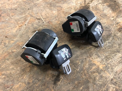 Q7 4l ремінь безпеки 7 осіб 3 ряд лівий правий