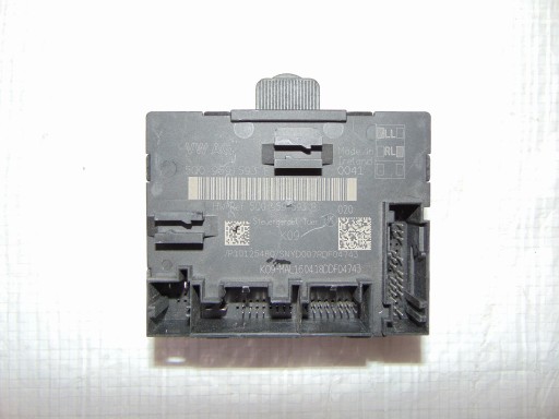 Модуль водителя двери VW PASSAT B8 5Q0959593E