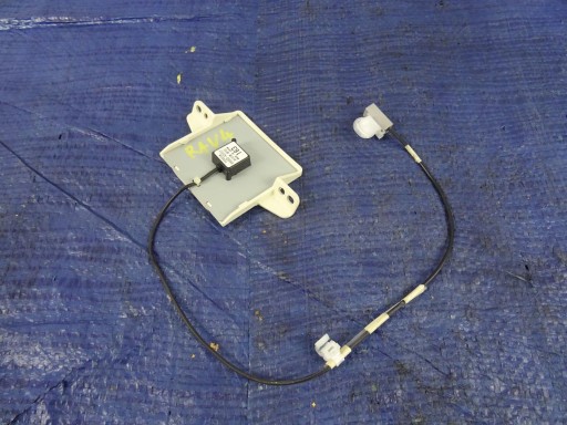 АНТЕНА ГПС ТОЙОТА РАВ-4 ІВ 86860-42052