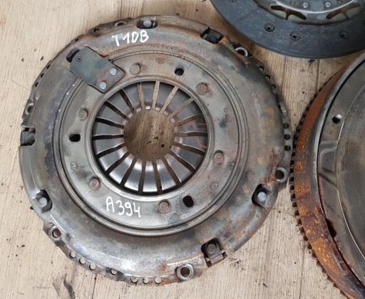 FORD FOCUS MK3 1.6TDCI T1DB VOLANO USATO FM51-6477-DD di pressione disco A394