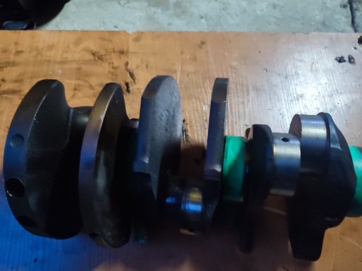 crank Z PANEWKAMI AUDI 2.4 078R