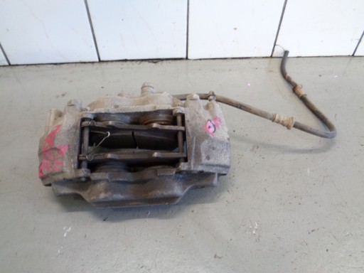 3,2 - Зажим правый передний PAJERO IV 3.2 DID 15r