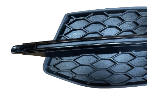 AUDI A3 III 8V 2012-16 S-LINE grid of a bumper front left grille 8V3807681G
