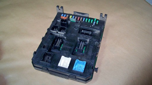 9664476480 - Peugeot 307 07r коробка bsi модуль